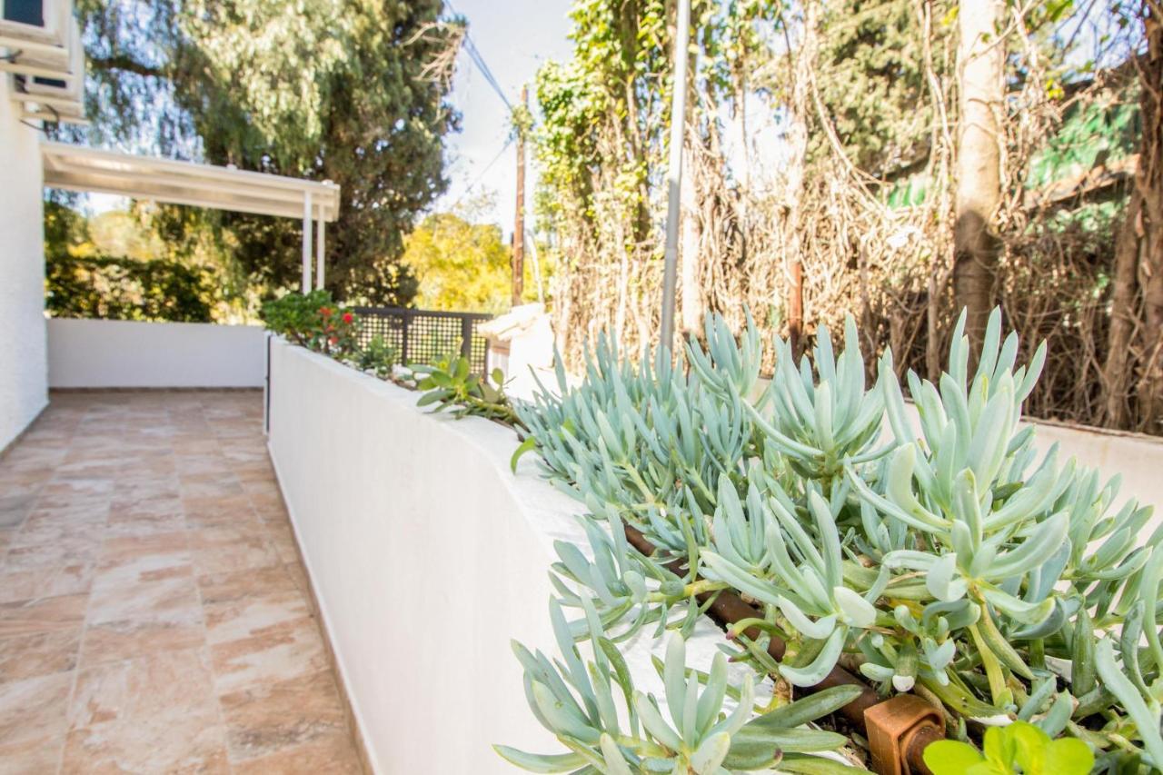 Apartment Perfectly Located Beachside In Elviria Marbella